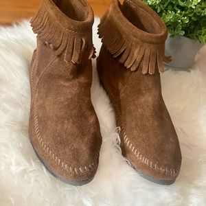 MINNETONKA Brown Ankle Boots with Fringe